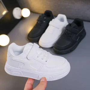 Kids’ Classic White Sneakers Non Slip Wear Resistant Casual Shoes Easy Wear Ideal for School Daily Play Sports