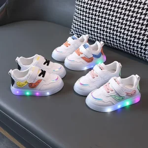 Kids LED Sneakers Low Light up Casual Shoes for Children 0-6 Years Luminous Sports Shoes with Slip-On Closure for Autumn