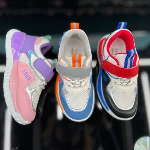 Kid’s Sneakers 2-13 Years Boy and Girls Soft PVC Soled Casual Shoes for Children Sport Shoes Stock
