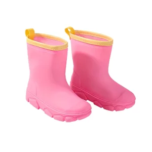 Light Slim PVC Short Kids Rain Boots Comfortable Wear proof Waterproof & Stain Resistant Children Water Shoes for Beach ODM OEM