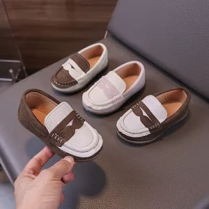 Light Weight British Walkers Shoes for Children Fashion Kids Foot Wear Boys Casual Shoes Pu Girls Dress Shoes