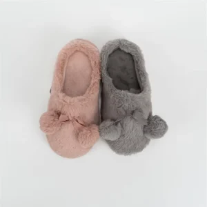New Customizable Fluffy Slippers Cute Thickening Kids Home Slippers with Anti Slippery Feature for Winter
