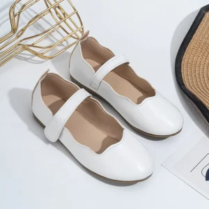 New PU Leather Children’s Flat Shoes Comfortable for Mini Fashionistas Kid Solid Flat Dress Shoes