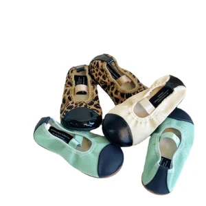 New Pattern Elegant Ballet Flats Loafers for Girls Children’s Leopard Print Mary Jane Shoes Toe Canvas Material for Spring
