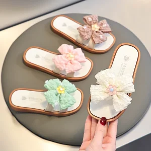 New Style Girls’ Slippers Summer Anti slip Outer Wear Slippers Sweet Style Slippers