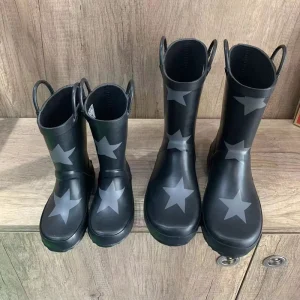 New Winter Boys’ Children’s Parent-Child Rain Boots Snow Play Non-Slip Waterproof Fashion Outdoor Shoes stock