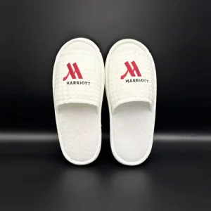 Open Toe Waffle Hotel Bedroom Slippers with Embroidered Logo Disposable EVA Sole for Kids
