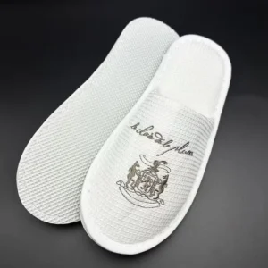 Personalized Logo Disposable Luxury Five Star Hotel Slipper Custom Hard Bottom Waffle Material Outdoor Good Quality