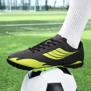 Professional Soccer Training Sneakers Non Slip Ventilate Sports Football Shoe for Children’s