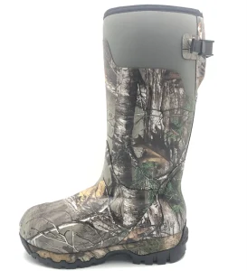 Real Tree Camouflage Waterproof Rubber Insulated Neoprene Boots Winter Men’s Knee High Hunting Boots