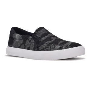 Spring and Autumn Canvas Shoes Ladies Women Flat Shoes Casual Lazy Low Top Shoes China Black