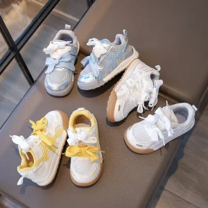 Spring and Autumn New Korean Style Casual Sports Shoes for Boys and Girls Breathable Mesh Running Shoes for Children