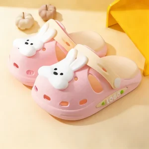 Summer Ankle Cute Cartoon Slippers Little Bear Outdoor Hole Shoes Boys’ and Girls’ Soft Soled Children’s Sandals
