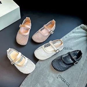 Summer New Girls’ Korean Style Casual Sandals Breathable Mesh Single Sandals for Kids Outdoor Style