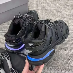 Top Quality Designer Track 3.0 Sneakers With Led Light Running Sport Shoes Designer Track LED Walking Style Shoes Light