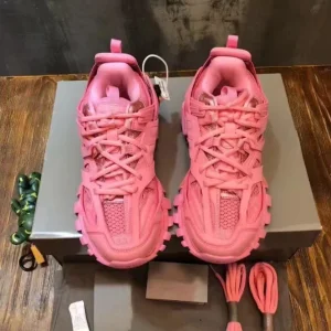 Track 3.0 Retro Sneakers for Women and Men Runners Shoes for Autumn Walking for Summer and Winter