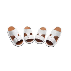 Unisex Stylish Beach Flip Flops Summer Kids Sandals Flat Feature Breathable Outdoor One Line Shoes Students Babies