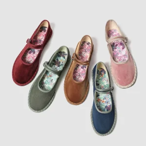 Vintage Style Velvet Mary Jane Shoes for Women Round Toe Comfort Buckle Strap Casual Daily Flats