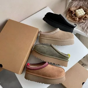 Women’s Thick Soled Korean Style Loafers Closed Toe Plush Lined Fur Upper Warm Casual Half for Winter