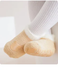Xiangyi Chaussures Pour Enfants Cute Cartoon Thickened Warm Baby Infant Anti Slip Toddler Socks Shoes for Kids