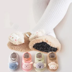 Xiangyi OEM Casual Thick Soft Sole Autumn Winter Cartoon Doll Toddler Warm Plush Baby Unisex Grip Socks Shoes